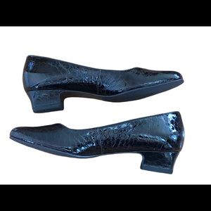 Trotters Black Crocodile Patent Low Heel Pumps